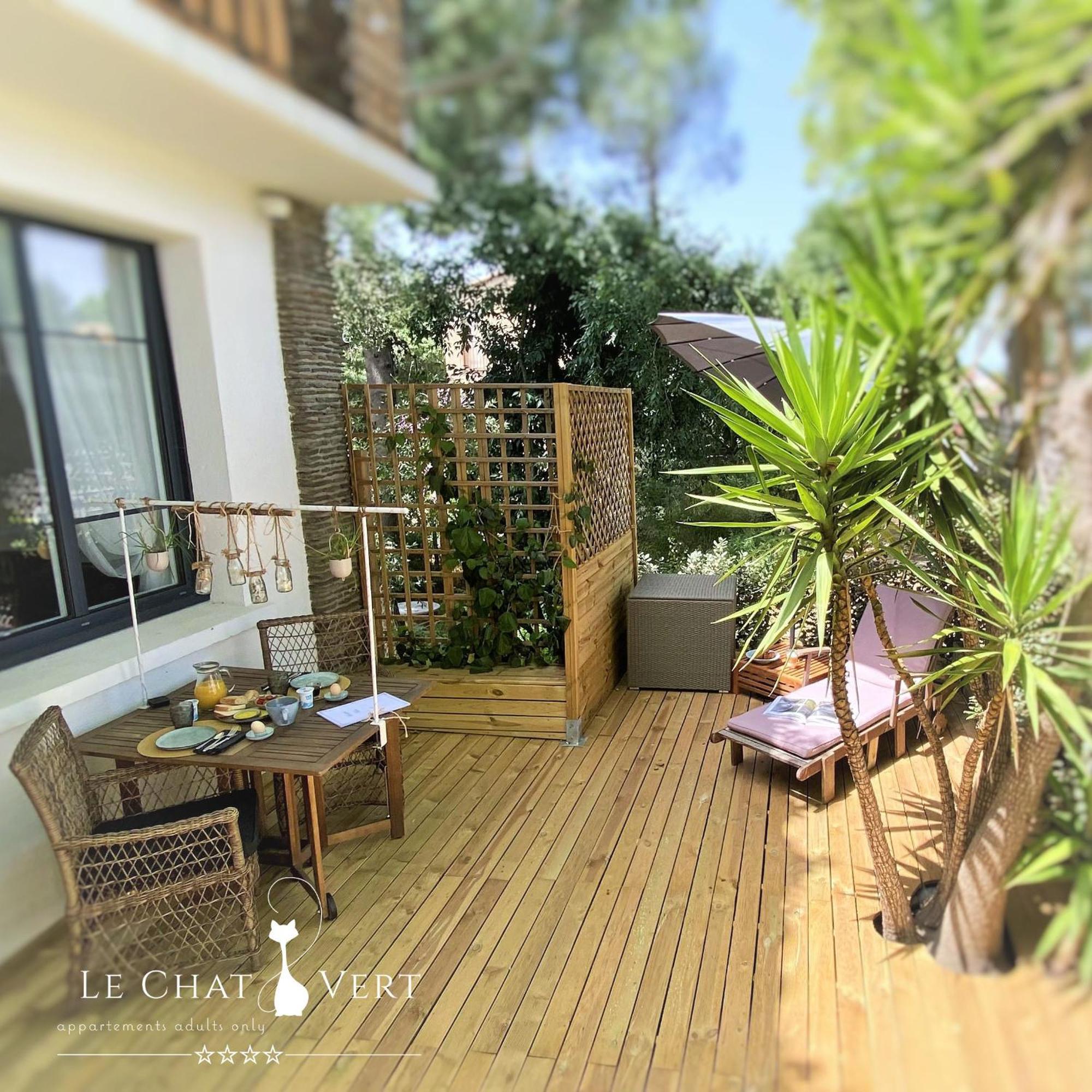 Le Chat Vert - Appartements Adults Only Saint-André Exterior photo